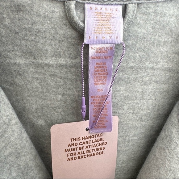 NWT Savage X Fenty Forever Savage Showgirl Short Robe Platinum Gray - Picture 8 of 14